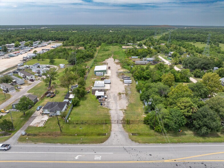 More Photos Of 5320 FM 2004 Rd, Hitchcock Warehouse For Lease