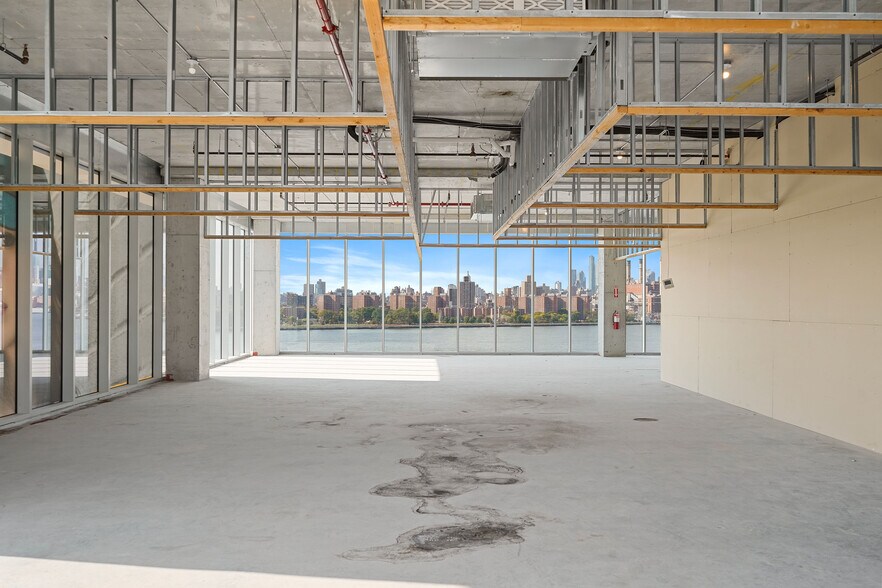 More Photos Of 200 Kent Ave, Brooklyn Coworking Space