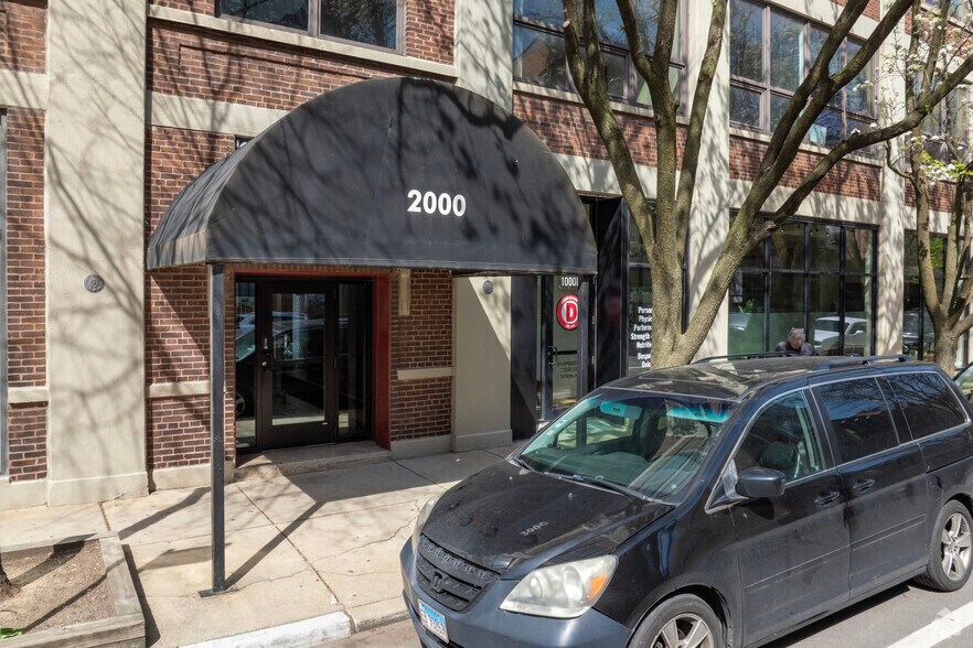 More Photos Of 2000 N Racine Ave, Chicago Loft Creative Space For Lease