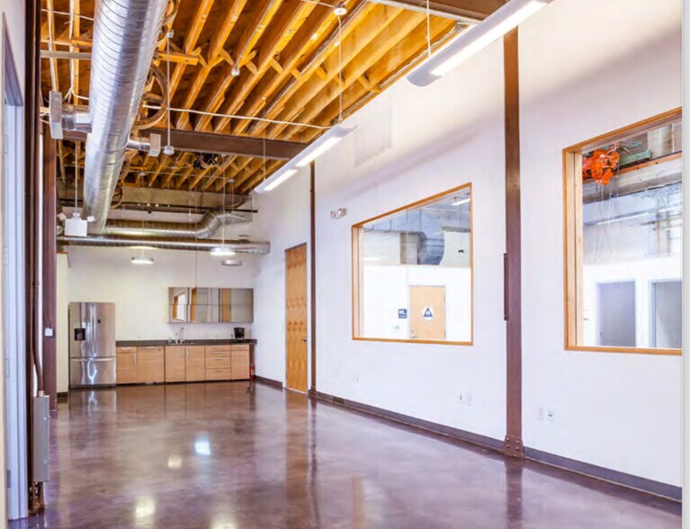 More Photos Of 390 Fremont St, San Francisco Loft Creative Space For Lease