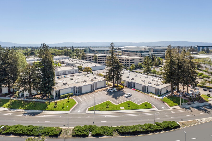 Primary Photo Of 2910-2960 Scott Blvd, Santa Clara Unknown For Lease