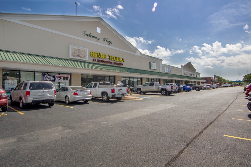 9801-9883 Maumelle Blvd  
