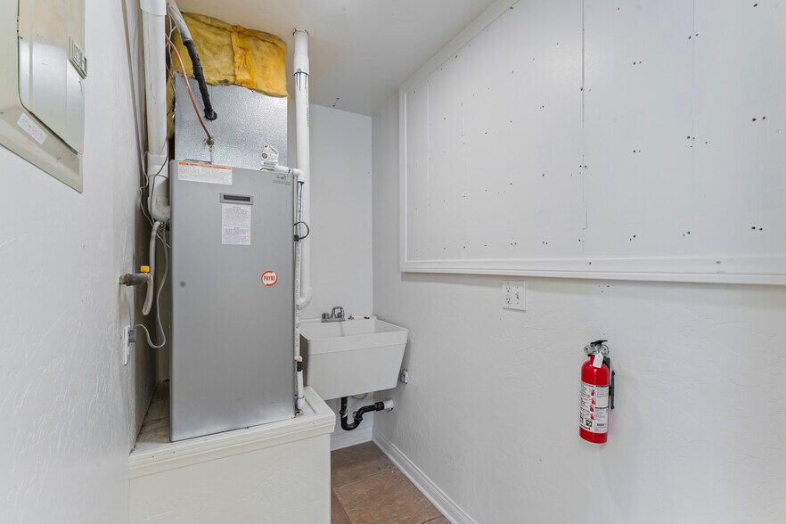 More Photos Of 31961 Hilltop Blvd, Running Springs Loft Creative Space For Sale