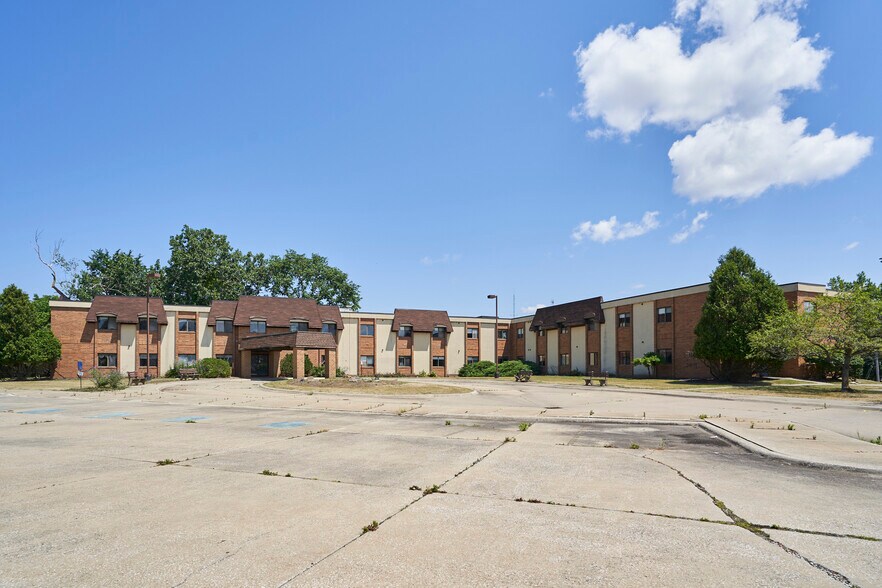 More Photos Of 16231 Broadway Ave, Maple Heights Assisted Living For Sale