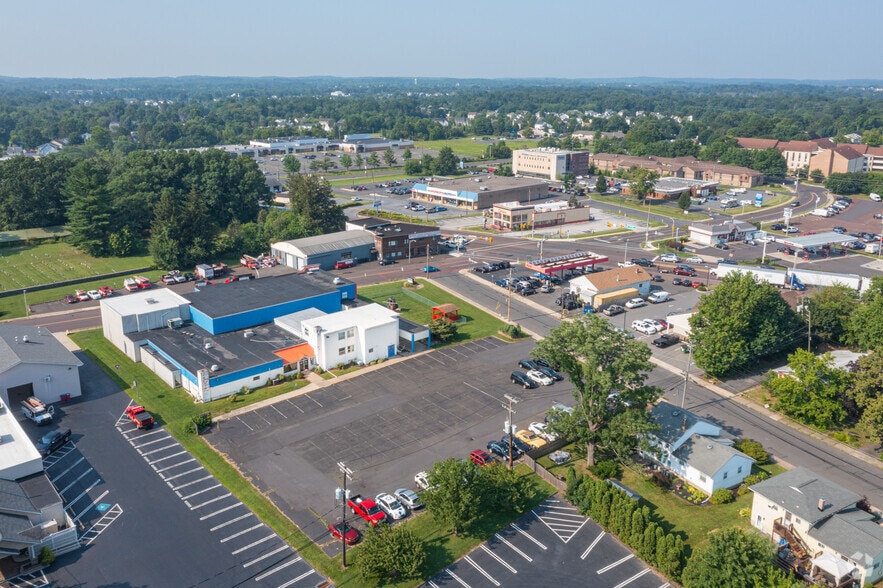 More Photos Of 151 S 14th St, Quakertown Health Club For Lease