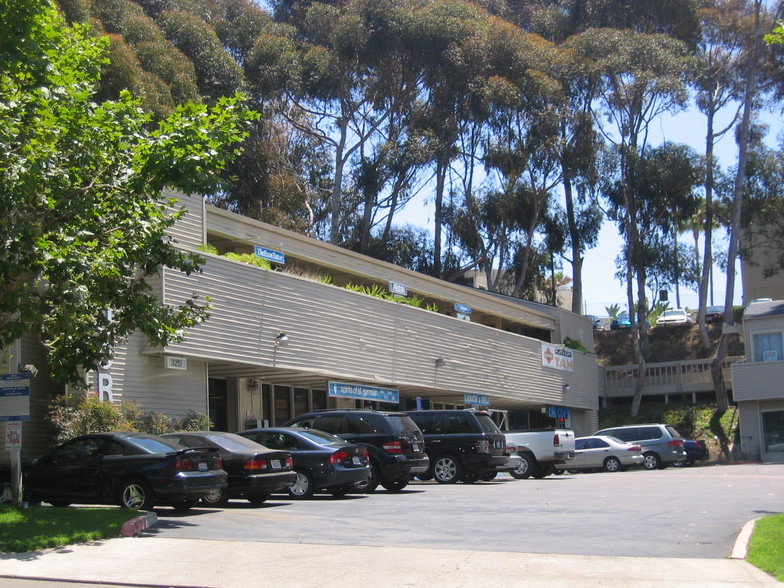 Primary Photo Of 3251 Holiday Ct, La Jolla Storefront Retail Office For Lease