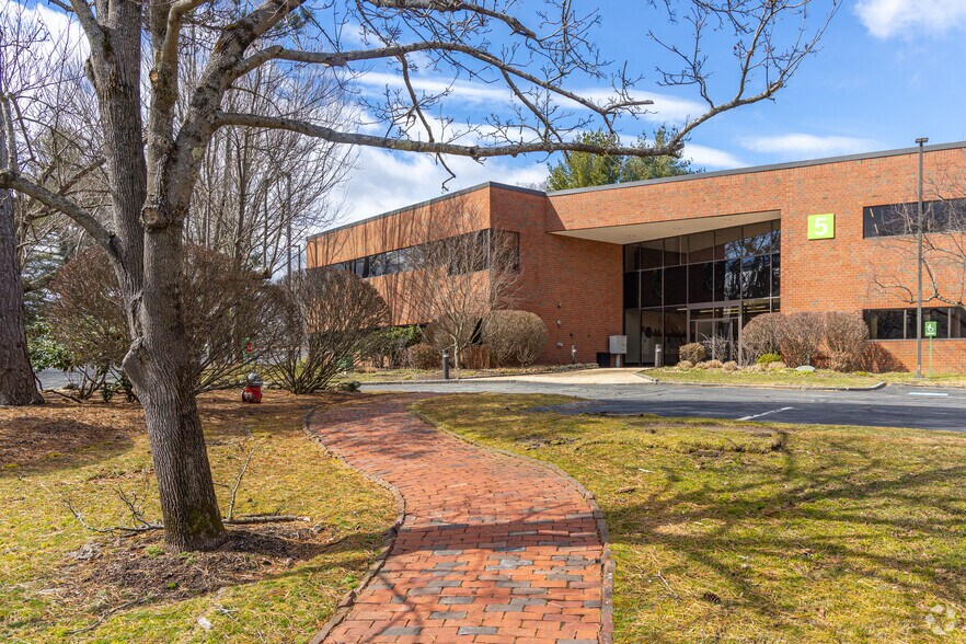 More Photos Of 555 Virginia Rd, Concord Office For Lease