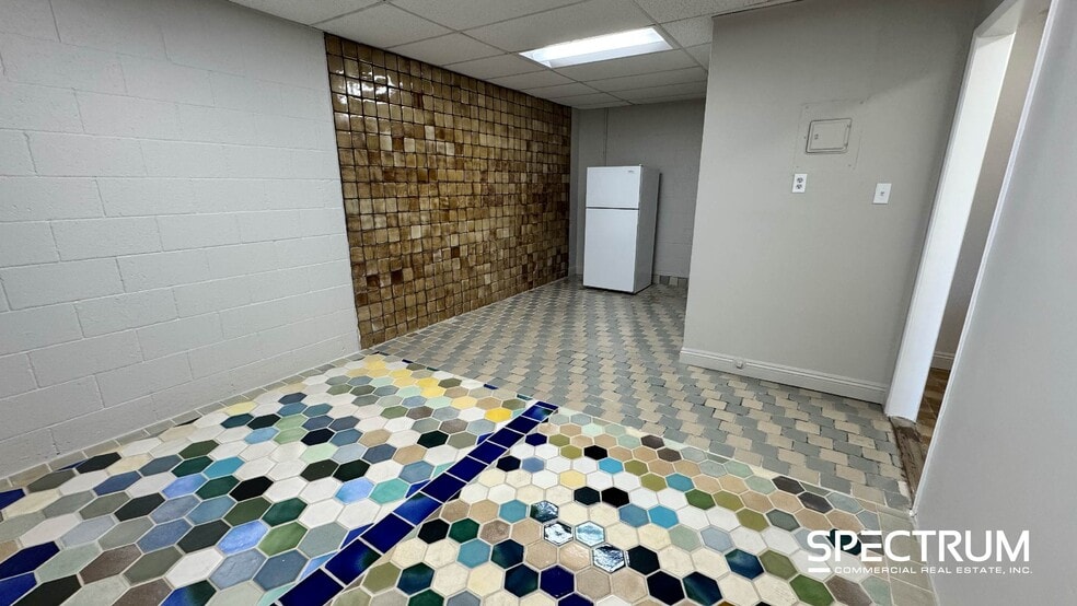 More Photos Of 16021 Arminta St, Van Nuys Warehouse For Sale