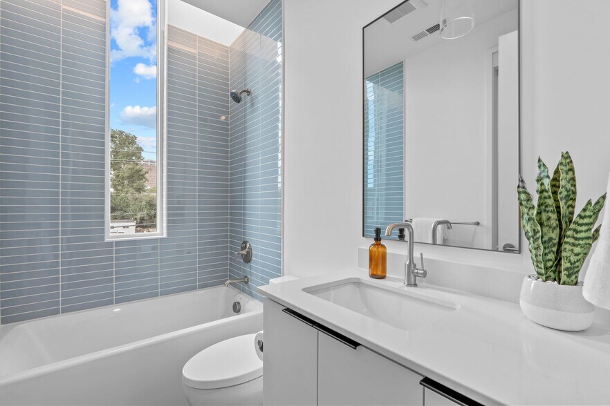 More Photos Of 501 S Bloodworth St, Raleigh Apartments For Sale