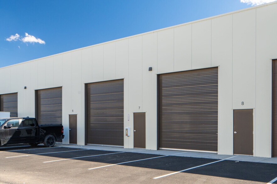 More Photos Of 2700 N Lake Valley Rd, Prescott Valley Light Manufacturing For Sale