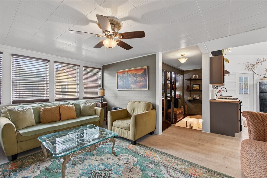 More Photos Of 8 Fairgrounds Rd, Skamokawa Hospitality For Sale