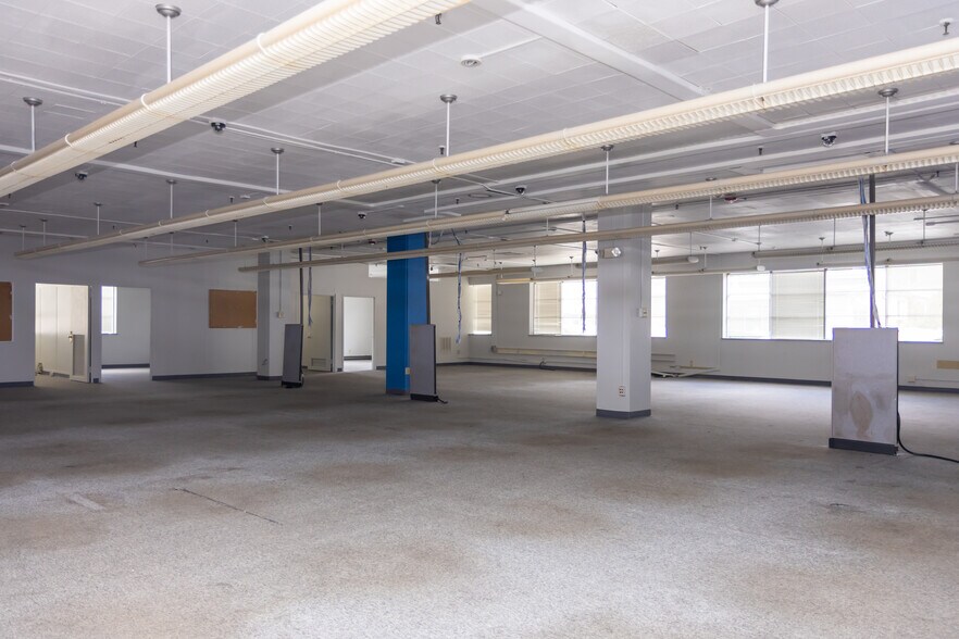 More Photos Of 801 Hazlett Ave, Wheeling Office For Sale