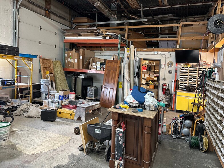 More Photos Of 3276 Fanum Rd, Vadnais Heights Service For Lease