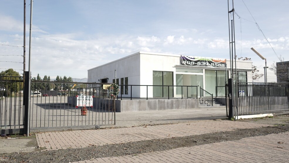More Photos Of 2828 Monterey Hwy, San Jose Auto Dealership For Lease