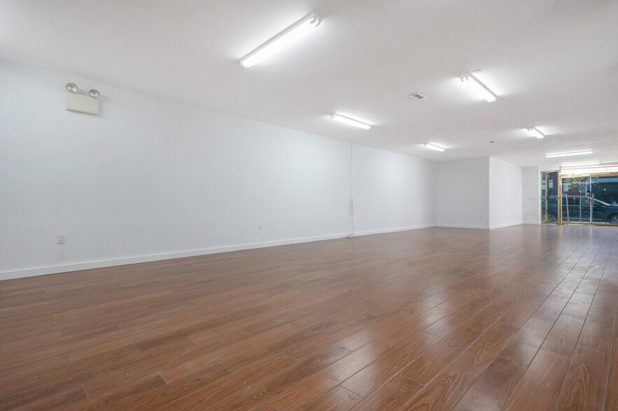 More Photos Of 172-18 Jamaica Ave, Jamaica Coworking Space