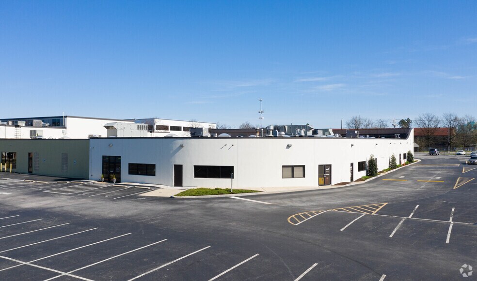 More Photos Of 110 W Timonium Rd, Timonium Office For Lease