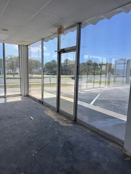 More Photos Of 3910 S Washington Ave, Titusville Office For Lease
