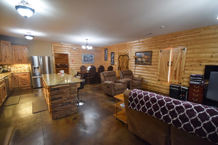 More Photos Of 10024 Highway 165, North Little Rock Light Manufacturing For Sale