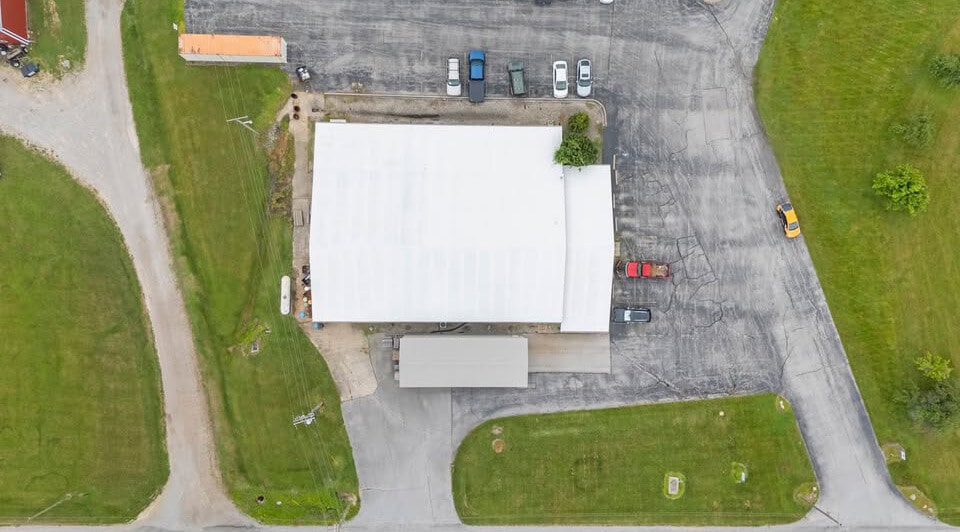 More Photos Of 40 County Road 70, Laotto Warehouse For Lease