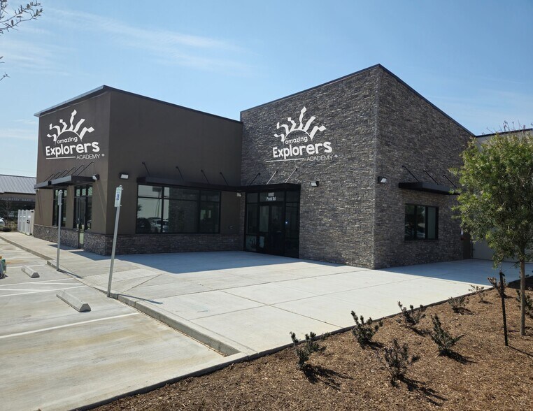 Primary Photo Of 6907 Peek Rd, Katy Daycare Center For Sale