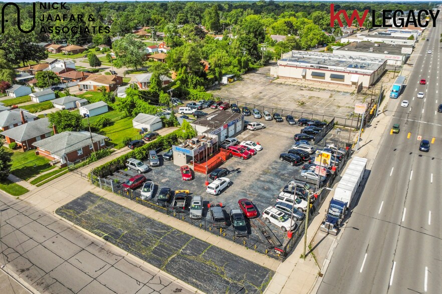 More Photos Of 21101 W 8 Mile Rd, Detroit Auto Dealership For Sale