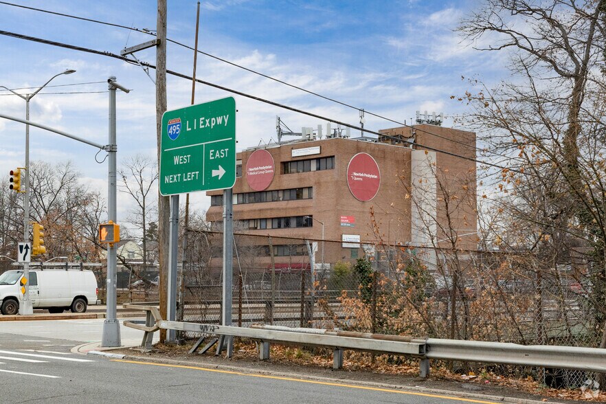 More Photos Of 163-03 Horace Harding Expy, Fresh Mdws, Fresh Meadows Medical For Sale