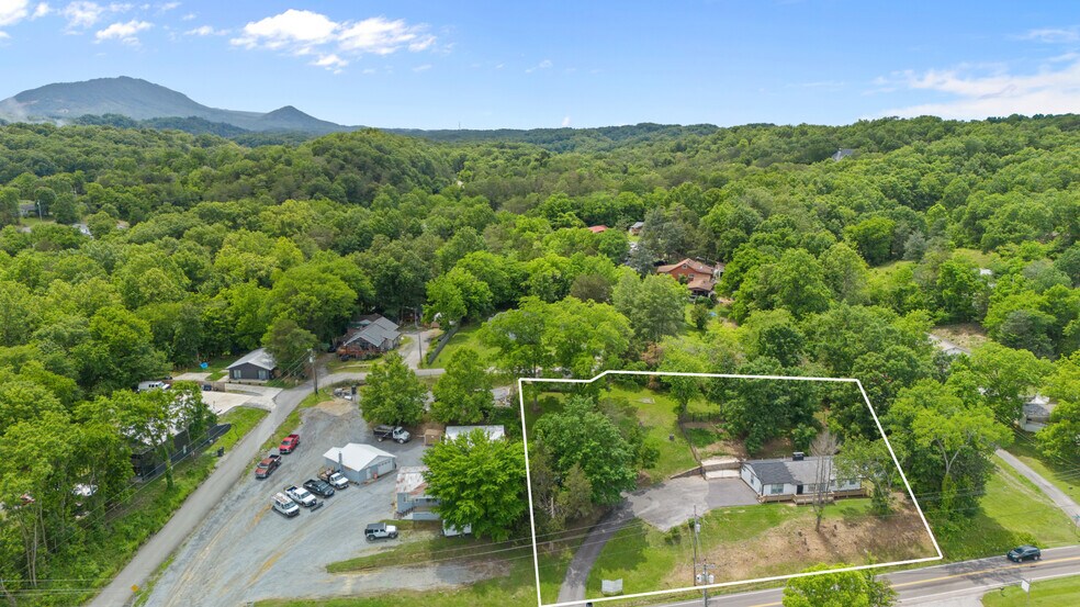 More Photos Of 1011 Old Knoxville Hwy, Sevierville Specialty For Sale