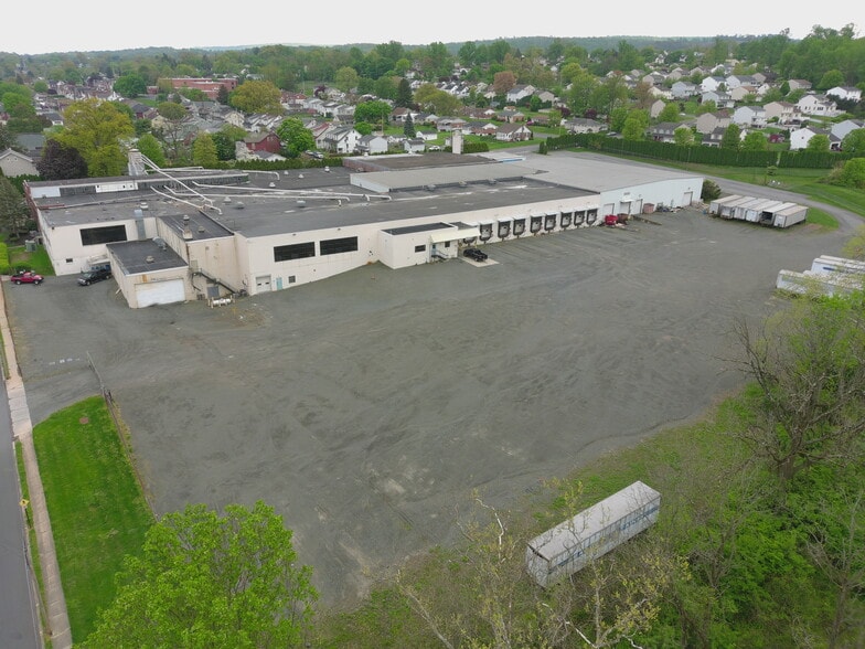 More Photos Of 700 W 1st St, Birdsboro Warehouse For Sale