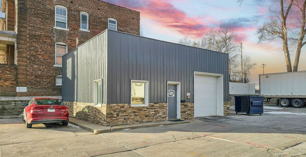 Primary Photo Of 1001 Pierce St, Omaha Flex For Lease