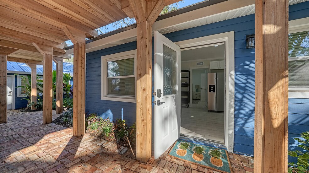 More Photos Of 1901 & 1905 Morrill St, Sarasota Apartments For Sale