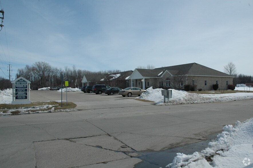 More Photos Of 1120 28th Ave N, Fargo Office For Lease