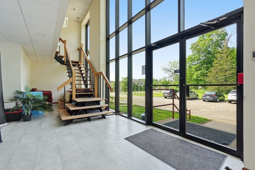 More Photos Of 665 Amherst Rd, Sunderland Research And Development For Sale