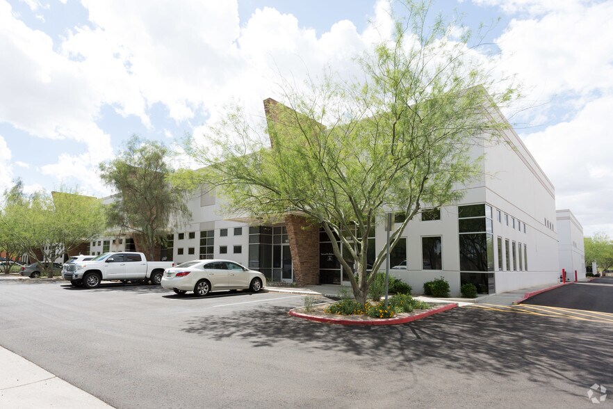 Primary Photo Of 2222 W Parkside Ln, Phoenix Research And Development For Lease