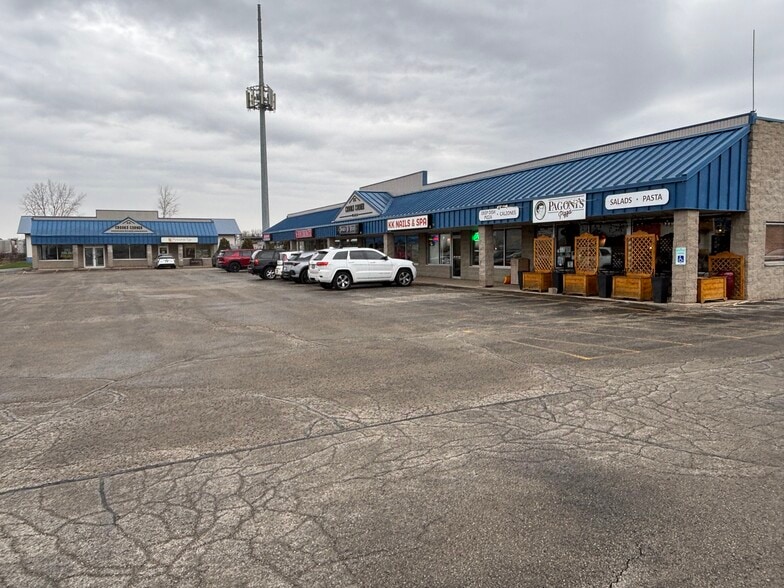 More Photos Of 340 E Ann St, Kaukauna General Retail For Lease