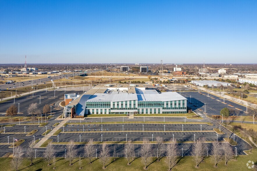 More Photos Of 3800 Golf Rd, Rolling Meadows Office For Lease