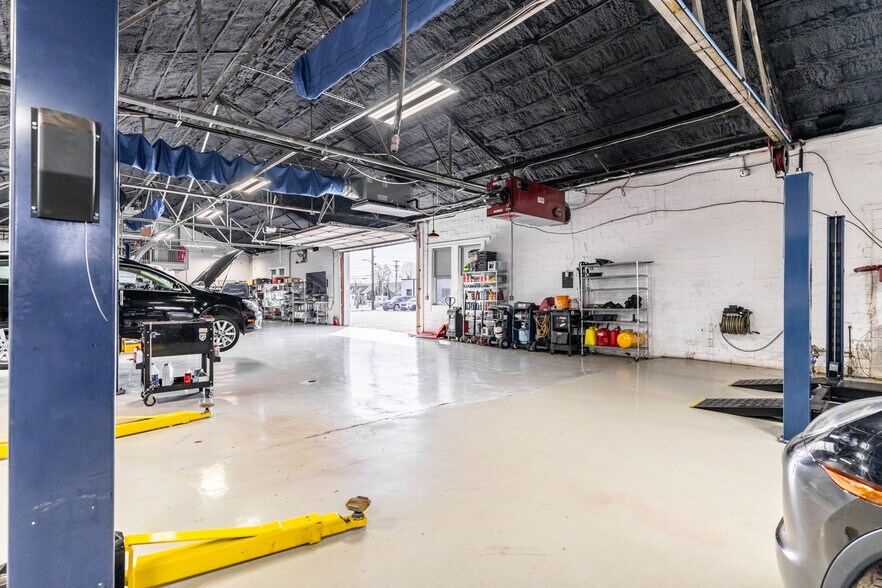 More Photos Of 425 Gum St, North Little Rock Auto Repair For Sale