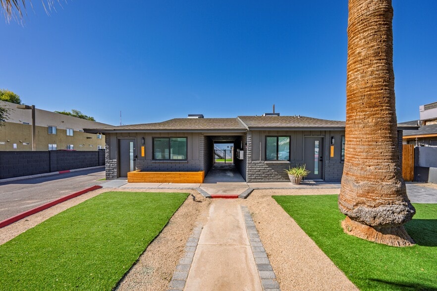 More Photos Of 2936 N 39th St, Phoenix Apartments For Sale