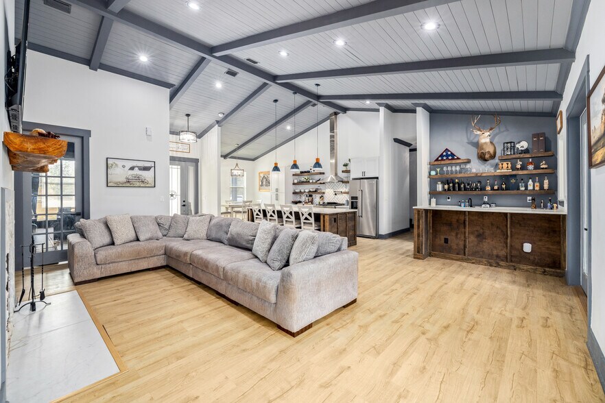 More Photos Of 6012 Long Branch Rd, Jacksonville Horse Stables For Sale