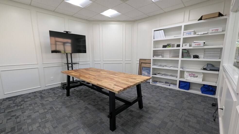 More Photos Of 315 Harwood Rd, Bedford Loft Creative Space For Lease