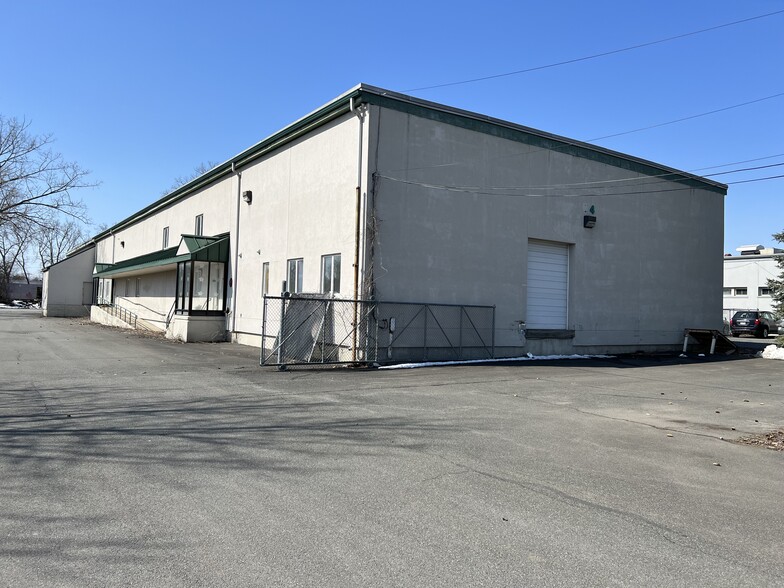 More Photos Of 64 Railroad Ave, Albany Warehouse For Sale