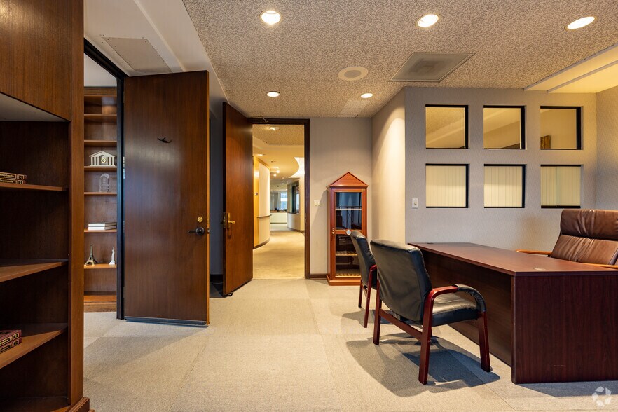 More Photos Of 640 S San Vicente Blvd, Los Angeles Medical For Lease