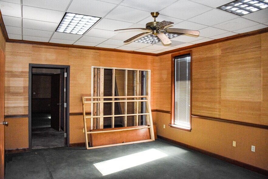 More Photos Of 31 Quail Run, Edgefield Office For Sale