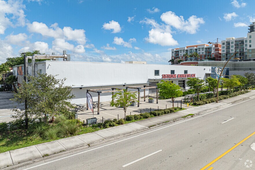 More Photos Of 115 NW 6th St, Fort Lauderdale General Retail For Lease