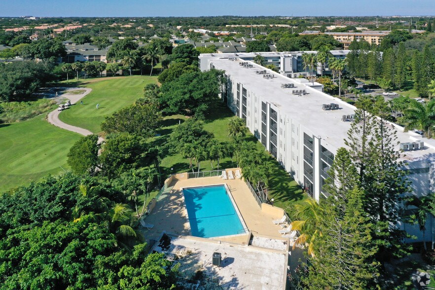 More Photos Of 8445 Springtree Dr, Sunrise Apartments For Sale