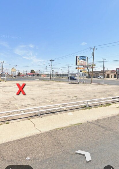 More Photos Of 2201 E 8th St, Odessa Office For Sale