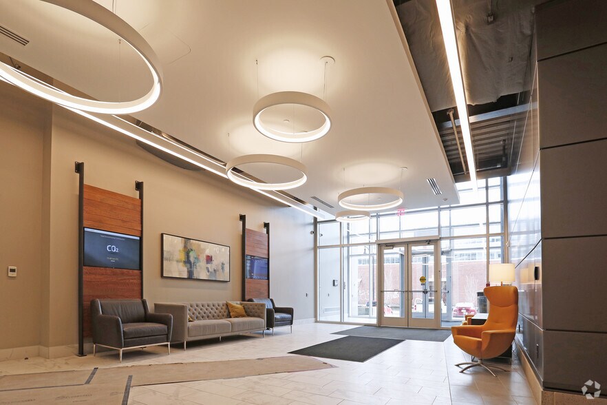 More Photos Of 2545 Railroad St, Pittsburgh Office Residential For Lease