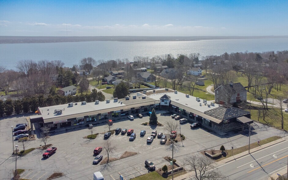 Primary Photo Of 3001 E Main Rd, Portsmouth Unknown For Lease