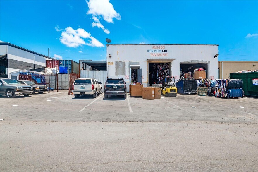 More Photos Of 3595 NW 54th St, Miami Warehouse For Sale