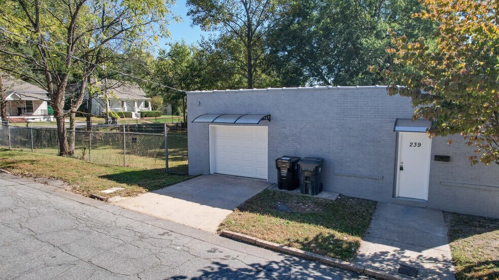 More Photos Of 239 Brookwood Ave NW, Concord Flex For Sale