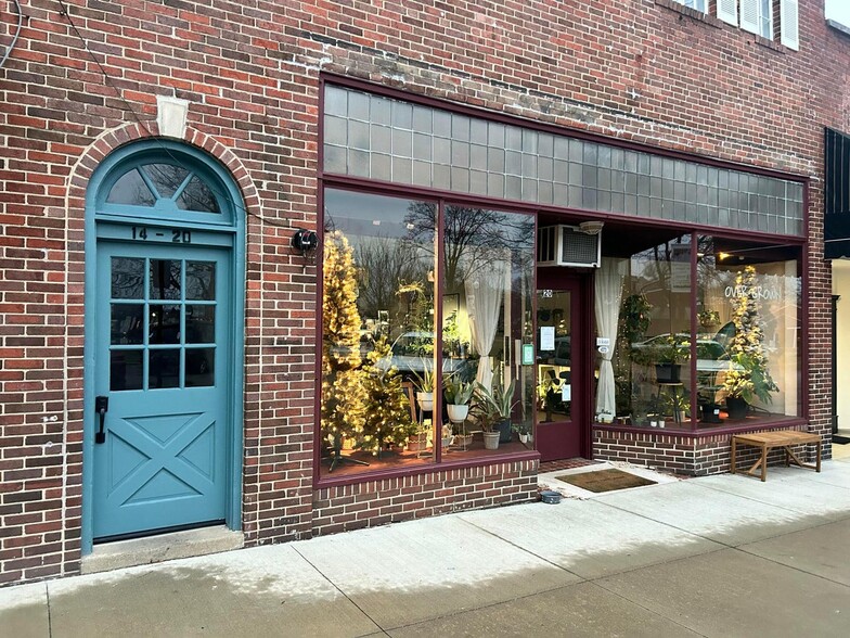 Primary Photo Of 20 S Vernon St, Sunbury Storefront Retail Residential For Lease